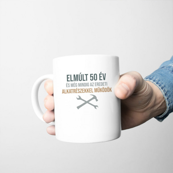 Elmúlt 50 év és még mindig az eredeti alkatrészekkel működök Elmúlt 50 év és még mindig az eredeti alkatrészekkel működök