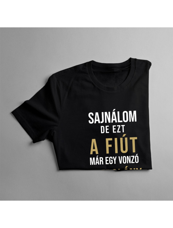Sajnálom, de ezt a fiút már egy vonzó gazdalány lefoglalta