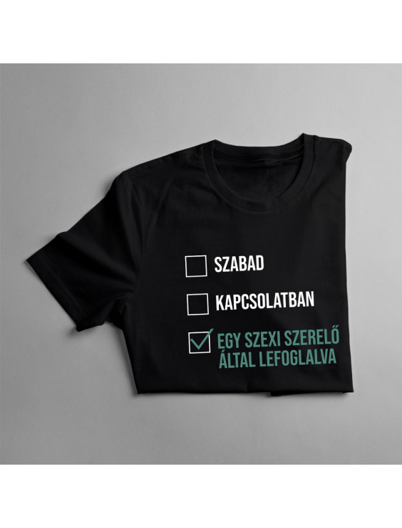 Szabad/ kapcsolatban / egy szexi szerelő által lefoglalva